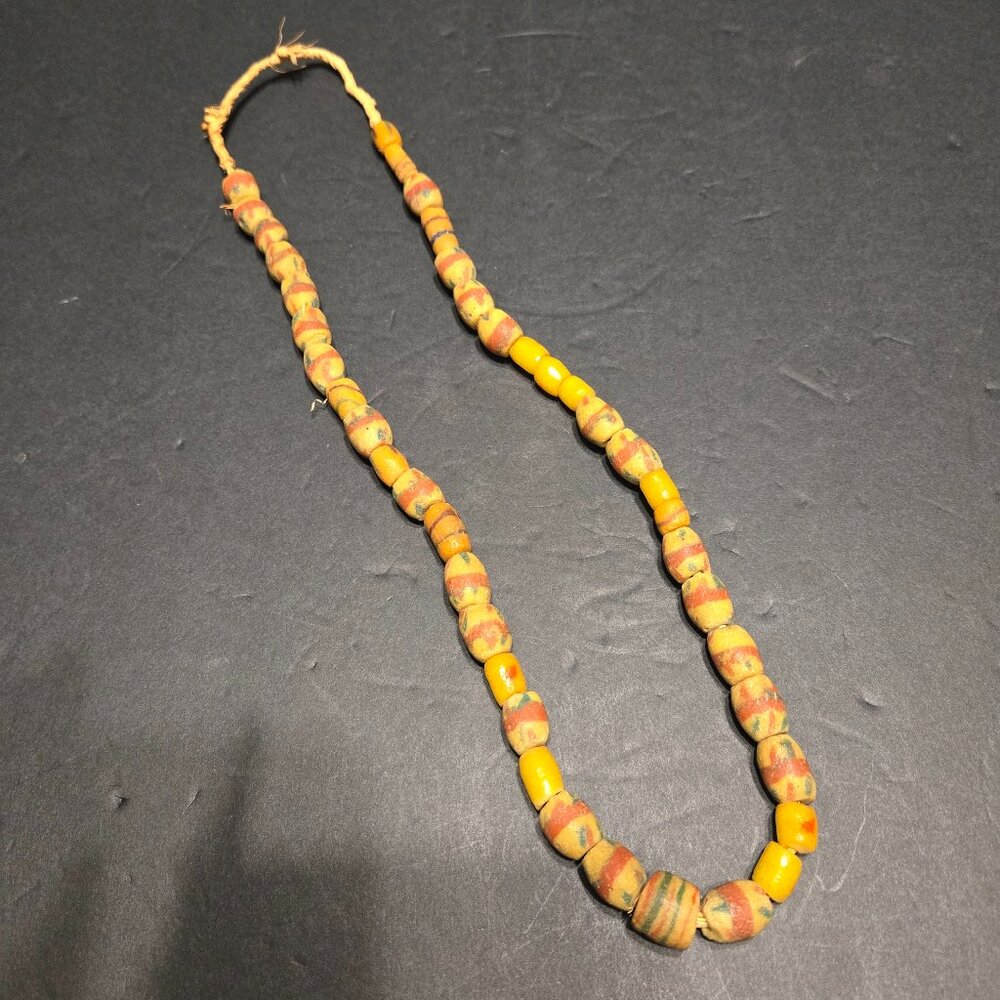 ANTIQUE VENETIAN, YELLOW AFRICAN TRADE BEADS